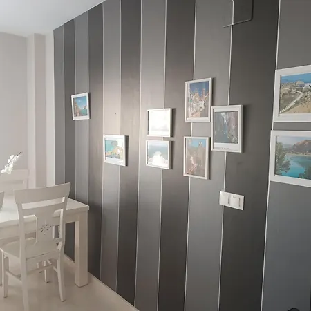 Fantastico Playa كالا دي فينيسترات